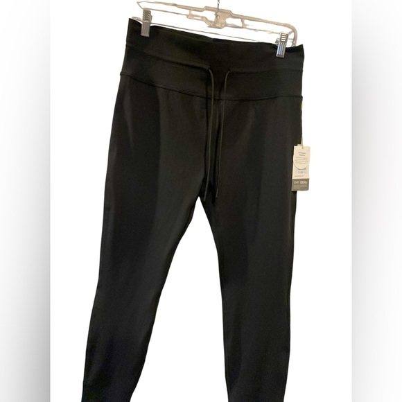 76. NWT Vuori daily leggings BLACK Size XL - Picture 2 of 5